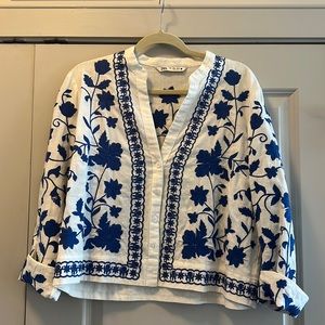 Long sleeve linen blue and white floral blouse